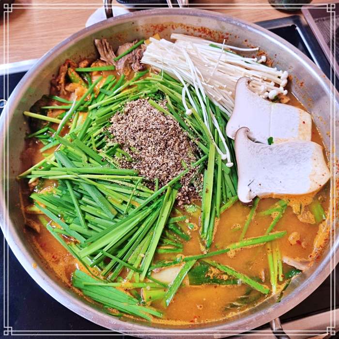 천안 북면 맛집 농장 직영 흑염소 전골