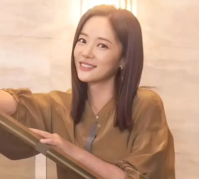 황정음