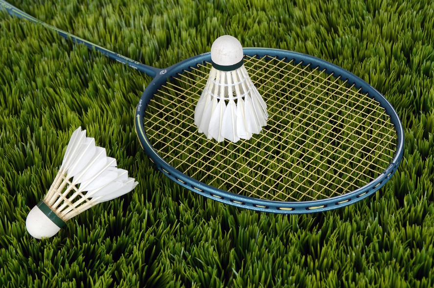 베트남의 전통 놀이 &lsquo;다 카우&rsquo; &ndash; 배드민턴과 유사점