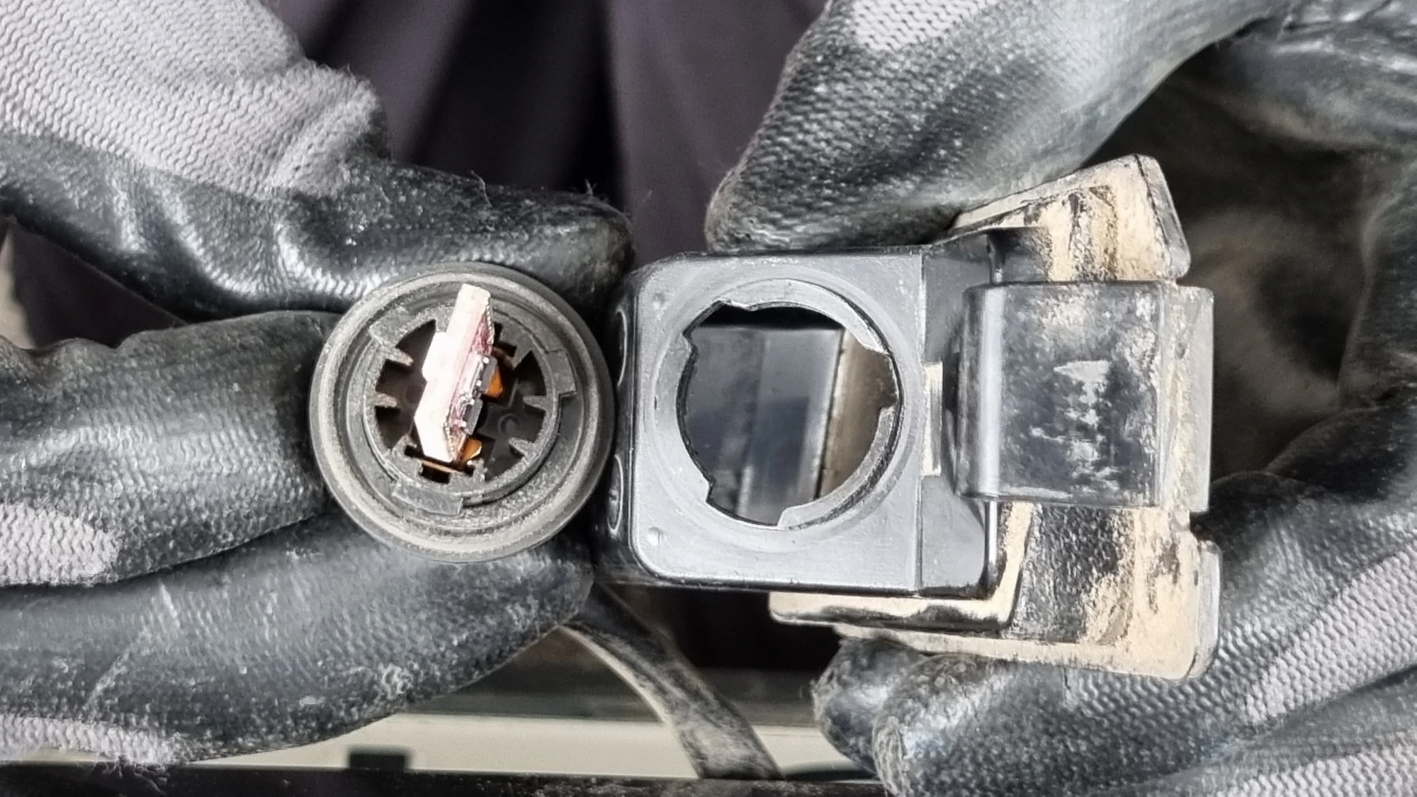 LED 램프 끼운 모습