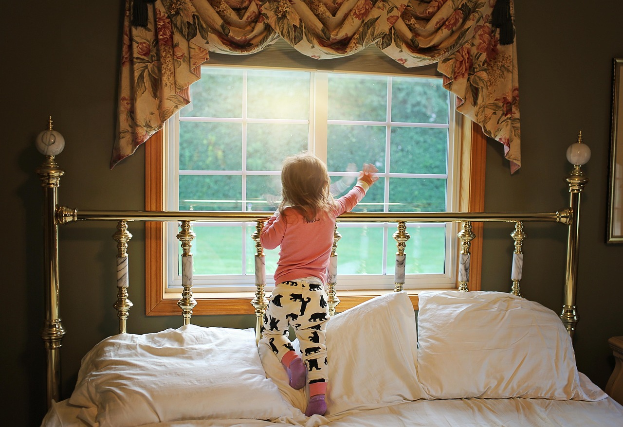 저출산 관련 국가비교에 대한 사진