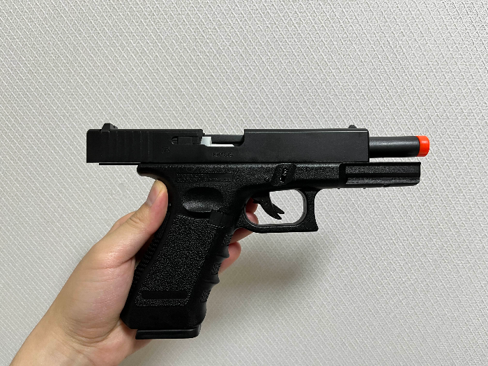 글록 17 슬라이드 스톱 된 모습