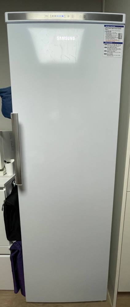 삼성 냉동고 제품 정면