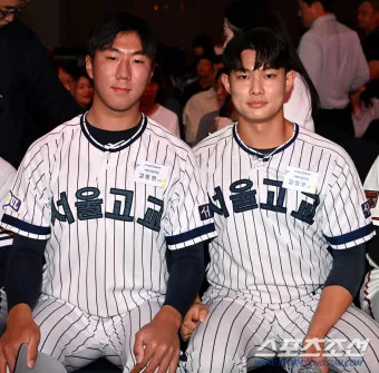 LG 신인 김영우 엘지 김영우 선수 전력 홈런 루키_19