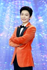 김용빈 가수 프로필 나이 데뷔 학력 가족관계 부모 할머니