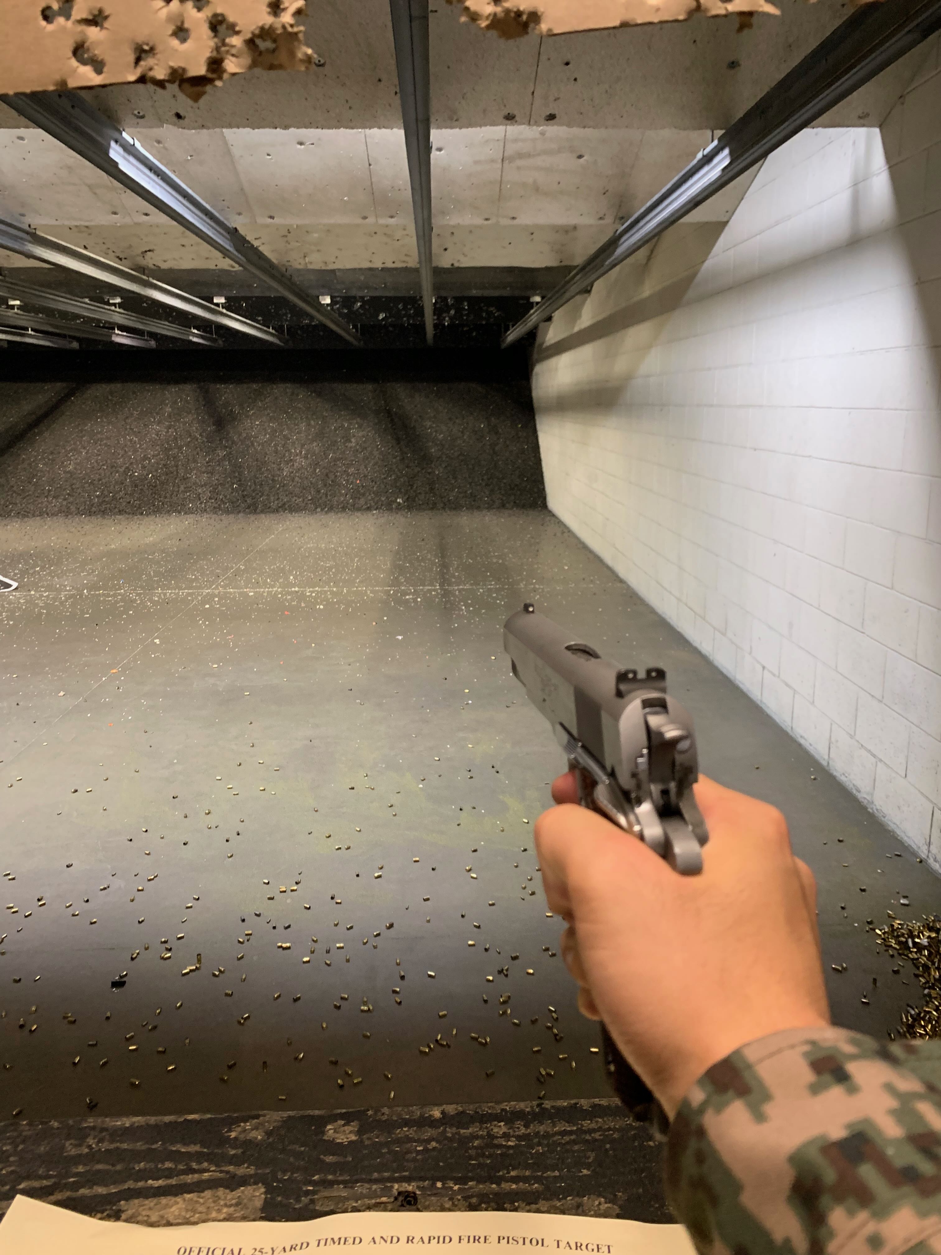 텍사스&#44; 미국 실탄 사격장&#44; 45 구경&#44; M1911