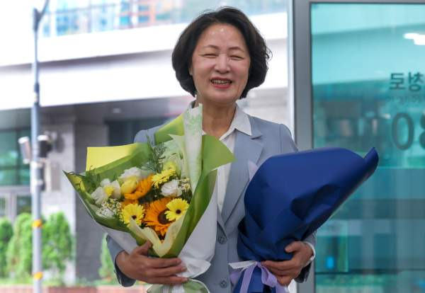 추미애 경기도지사 취임 프로필 나이 학력 고향 남편 아들 공약 관련주 완벽 총정리