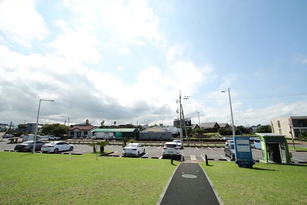 제주 올레길 걷기 렌트카 사용 방법 코스의 종점 지점에 주차해 놓은 렌트카 사진.