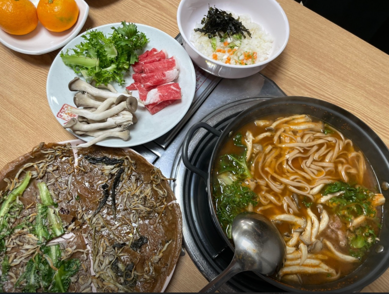 도토리 샤브 칼국수