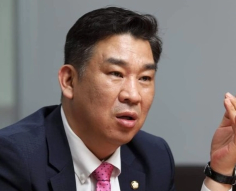 최승재 국회의원 나이 고향 학력 재산 경력