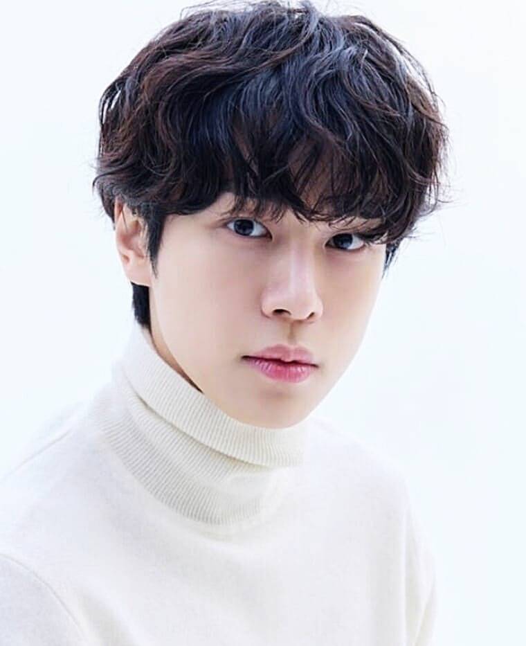 배우-강유석