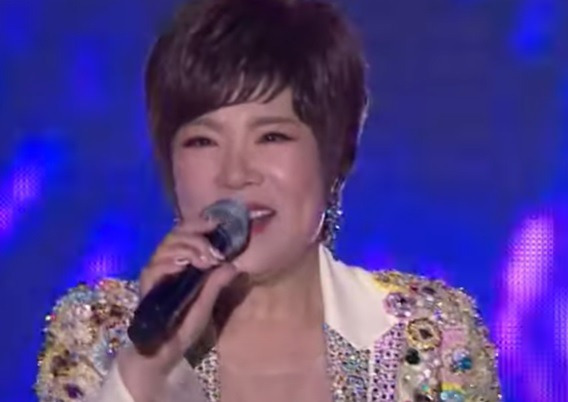 김연자 데뷔 가수 활동