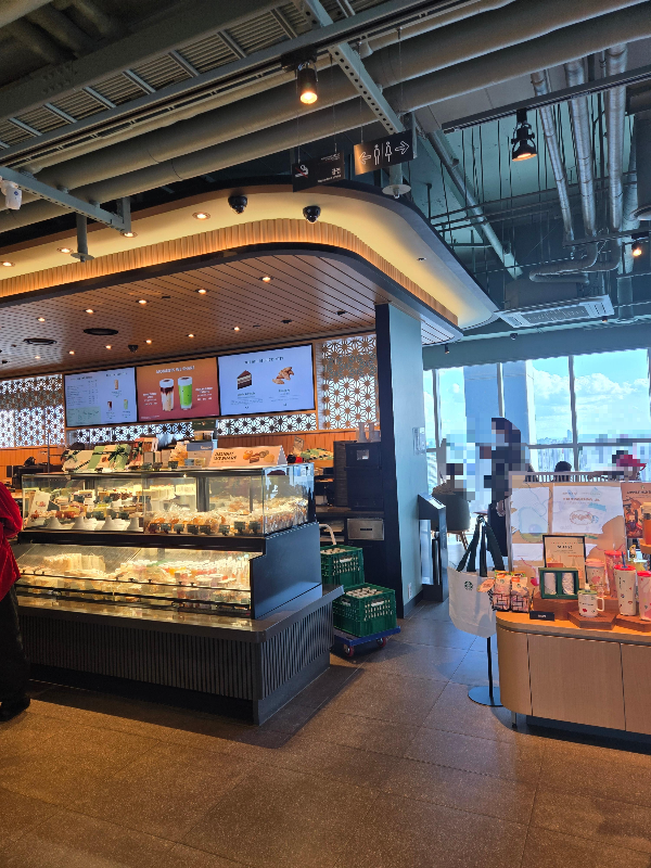 광교 스타벅스 SK레이크뷰 41층