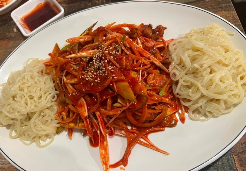 종로-충신동-27년-매일치킨-골뱅이소면