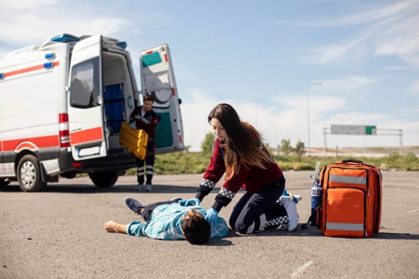 심근경색 전조증상&amp;#44; 원인과 검사방법&amp;#44; 요즘처럼 기온이 낮으면 혈관이 수축하기 쉽고 혈압도 쉽게 올라가므로 심근경색에 주의해야 합니다. 대부분의 심근경색 환자는 심근경색증의 증상이나 통증을 나타내지 않으며&amp;#44; 증상이 있더라도 자각하지 못하는 경우가 많습니다.