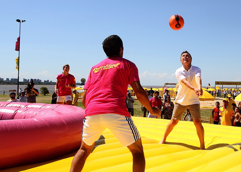 보싸볼 경기장 구조 분석: 트램펄린과 배구의 만남