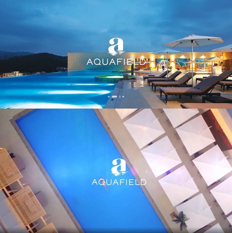 위쪽사진은 아쿠아필드 고양의 야외 스파 야경으로 불빛과 야외 전경이 어우러져 있고 아래쪽사진은 위쪽사진과 동일한 장소에서의 낮풍경으로 하늘에서 내려다보는 사진으로 한여성이 배형으로 수영을 하고 있는 사진