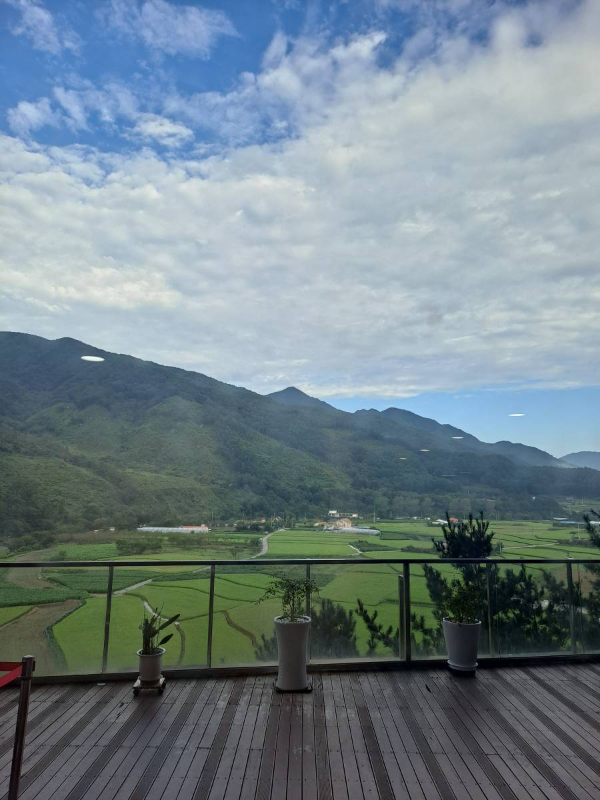 필그림하우스 식당옆 테라스