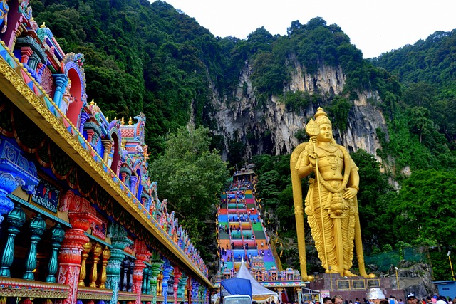 바투 동굴(Batu Cave)