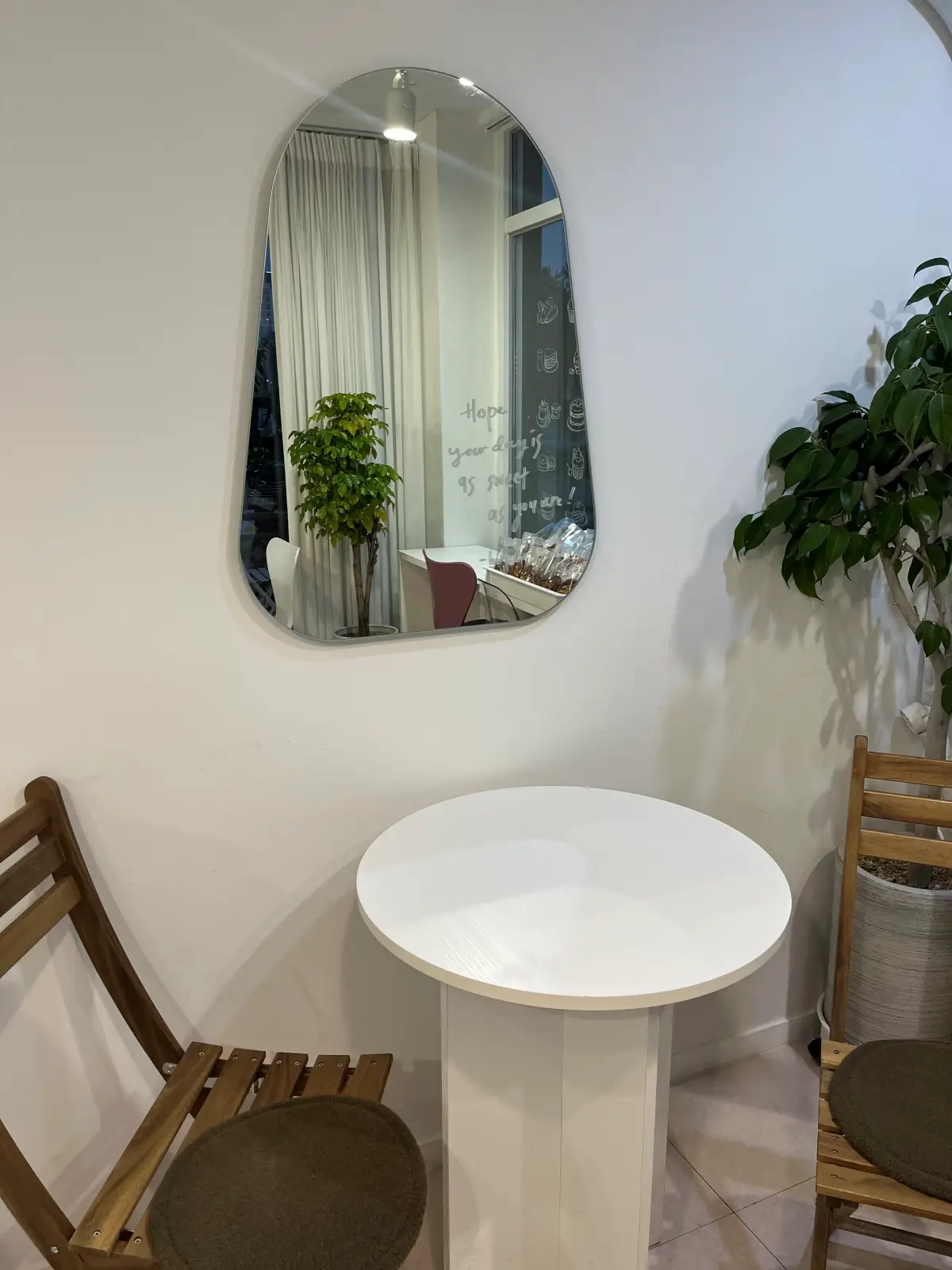 헤이디-내부-테이블