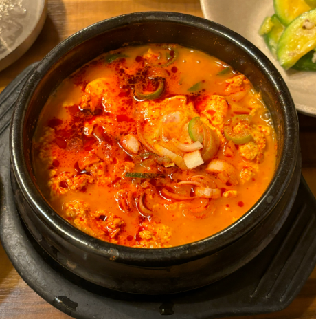 생방송 투데이 서울 종로 두부보쌈 한상