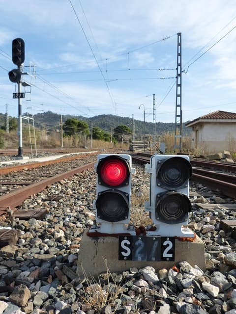 철도 신호 시스템의 발전과 안전 기술
