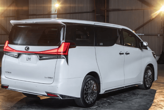 렉서스 LM 500h 사진