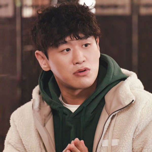 대박부동산 등장인물 이미지 입니다.