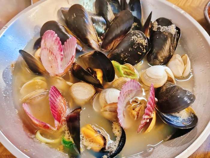 생생정보 청주 산더미 해물 칼국수 맛집