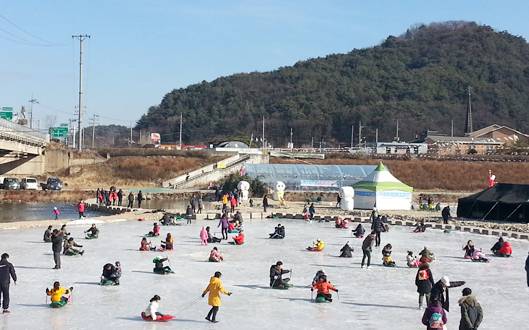 2025년 화강 얼음꽁 놀이터
