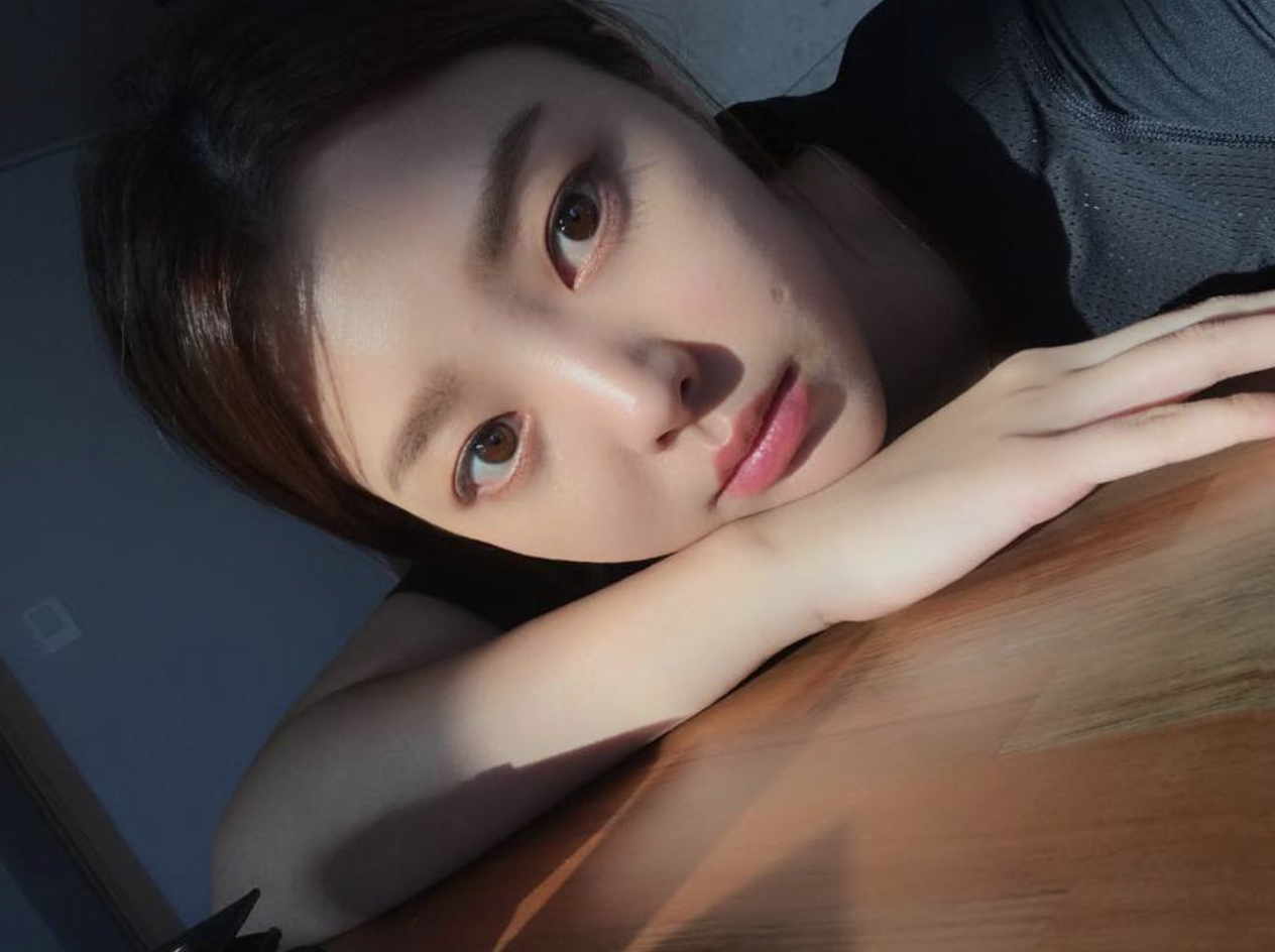 엄현경25