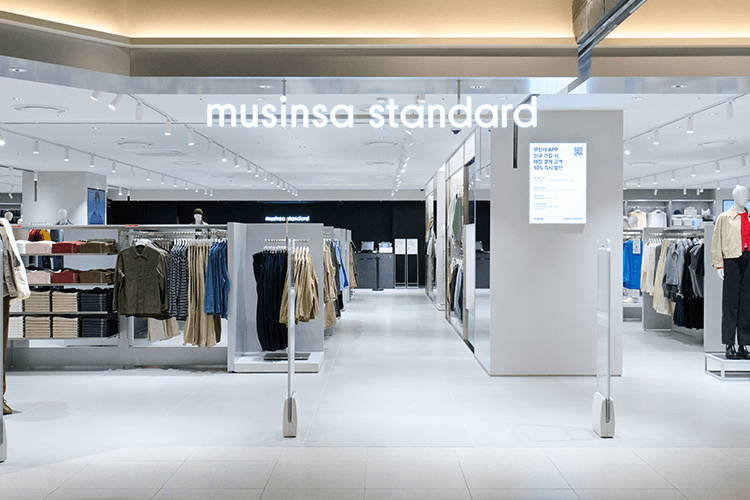 무신사 스탠다드 롯데프리미엄 아울렛 기흥점