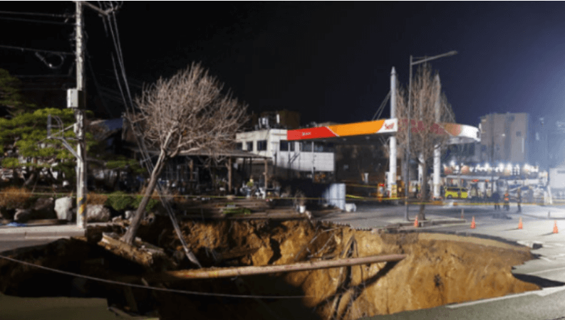 강동구 명일동 싱크홀