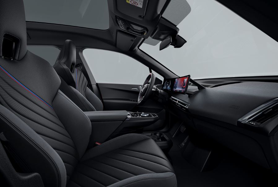 2026 BMW iX M70