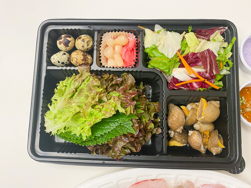 수산회시장 배달 기본 반찬세팅