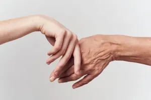 손