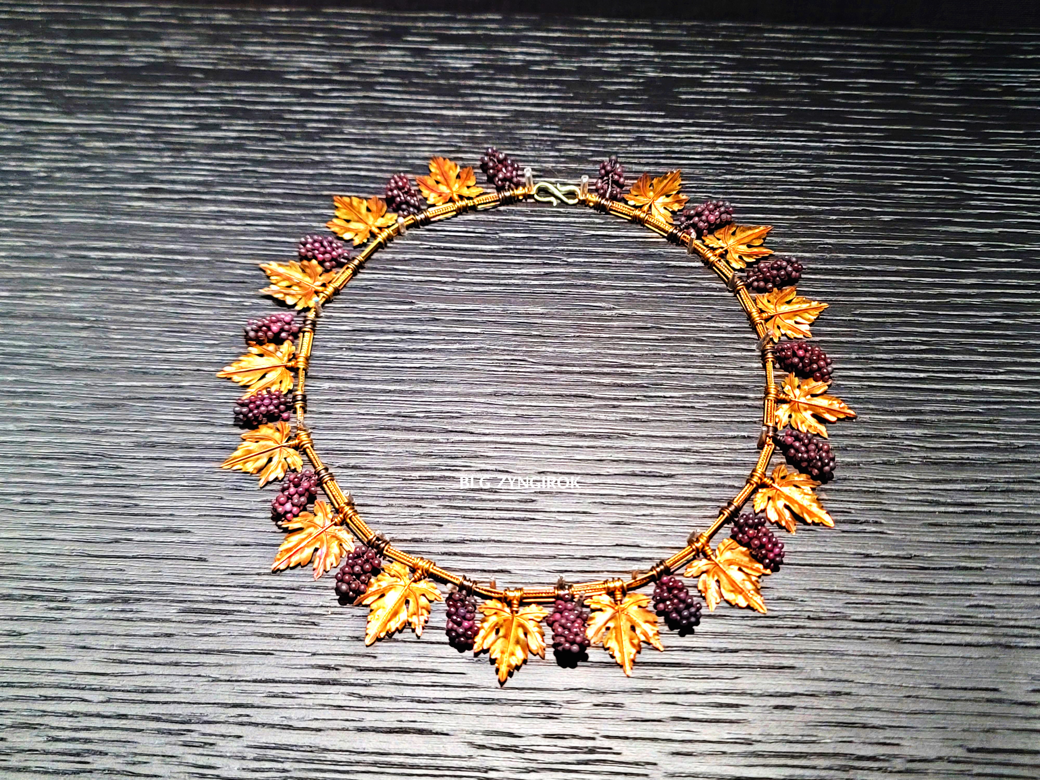 롯데타워 - 롯데뮤지엄 고혹의 보석 매혹의 시간 - 17에서 18세기 전시품 모습이다.