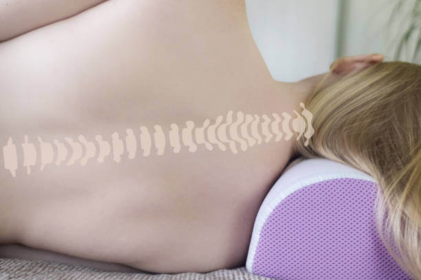 허리디스크 터지면 증상에 따라 수술여부를 판단하곤 합니다. 허리 디스크는 노화&amp;#44; 잘못된 자세&amp;#44; 반복적이고 과도한 움직임으로 인한 퇴행성 변화로 인해 발생합니다. 허리디스크가 터지면 수술을 해야 하는지 매우 고민스러운데요. 허리디스크 단계적인 증상과 치료 방법들을 알아봤습니다. 참고하시기 바랍니다.