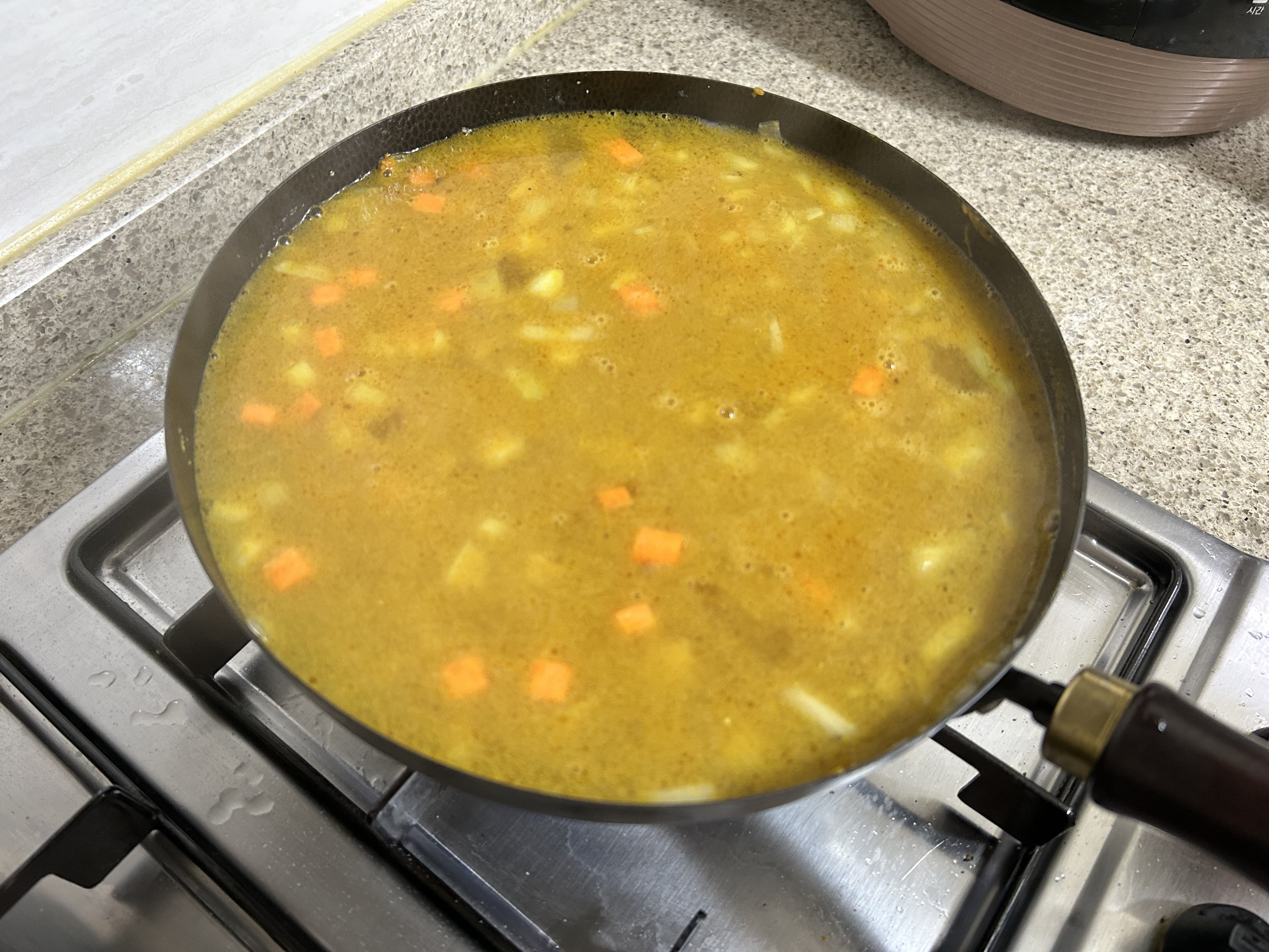 [chef&amp;#44; Daddy] 자극 없이 깊은 맛! 유아용 순한 카레소스 레시피 (우동&amp;#44; 볶음밥 활용까지!)