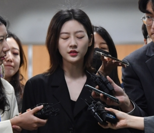 배우 김수현 논란 가세연이 김수현을 겨냥하는이유