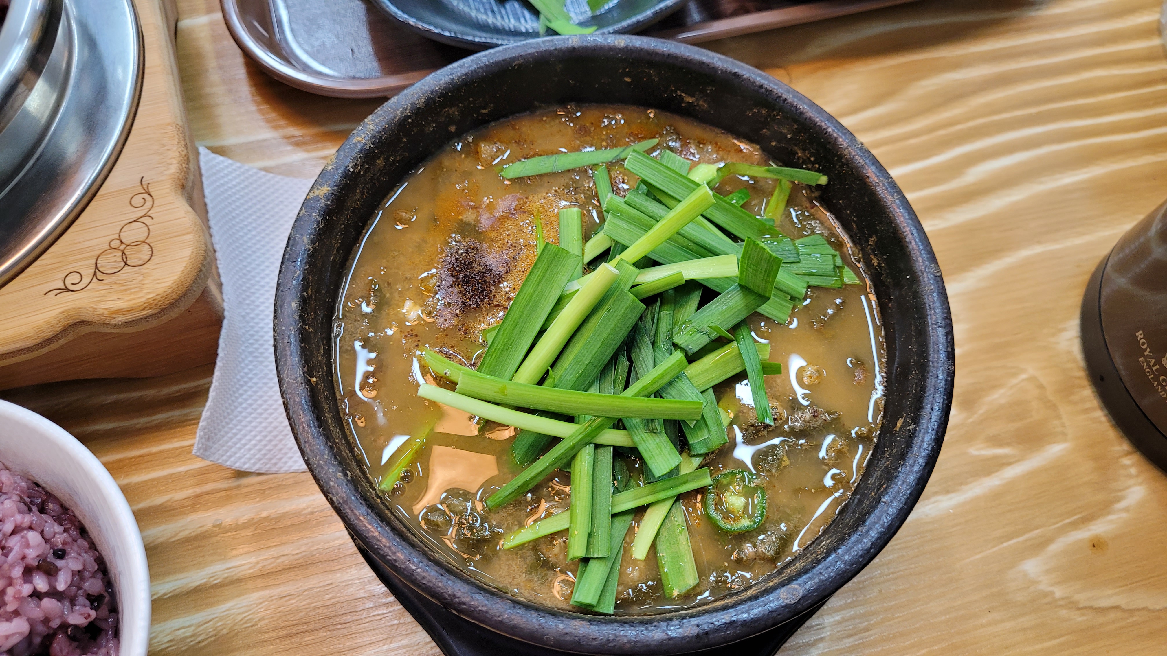 부추를 넣은 추어탕