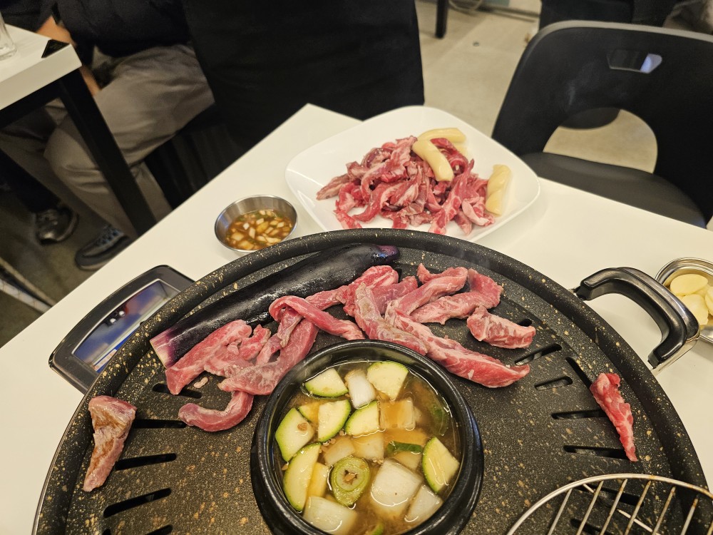 뚱삼겹 뚱소 황제갈비살