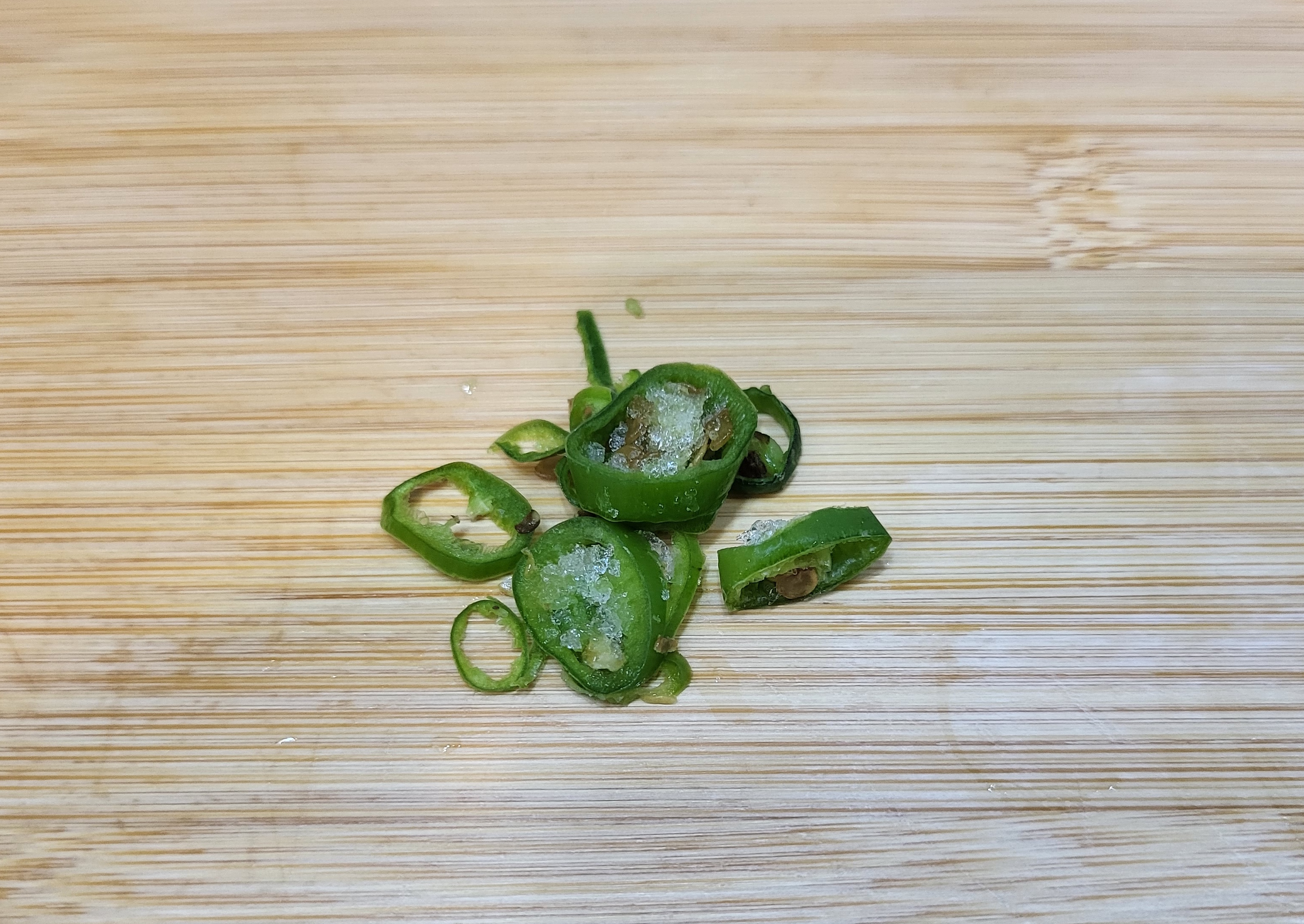 청양고추는 송송 썰기