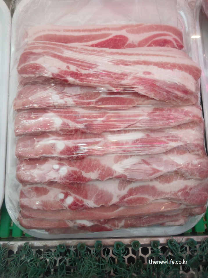 비타민B1 함량이 높은 돼지고기 부위 진열 사진