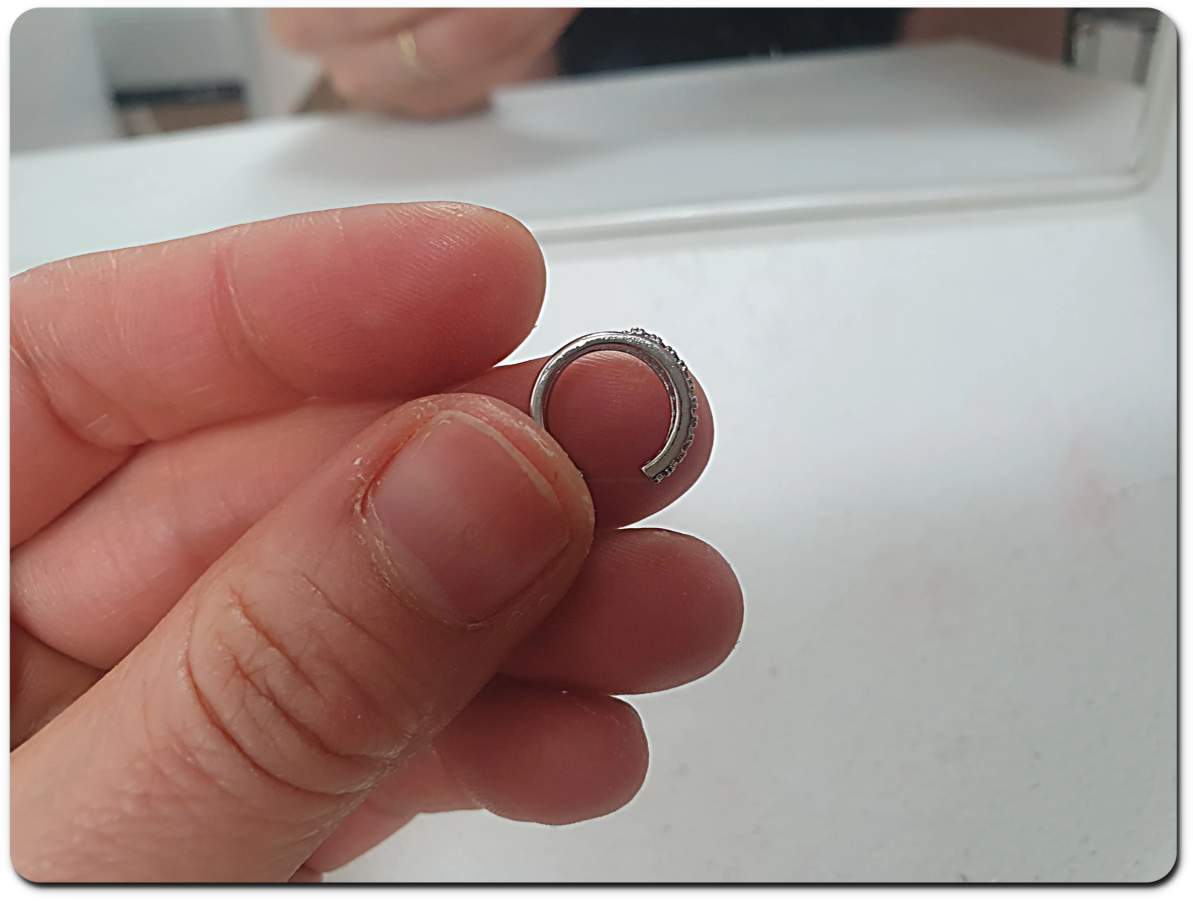 테무쇼핑몰에서 구매한 이어커프