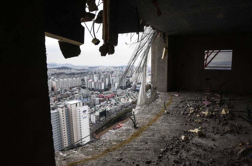 붕괴 '광주 아파트'는 어떻게 철거되나