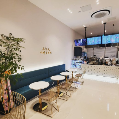 카페일리터 매장