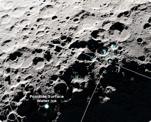 달의 얼음이 존재할 가능성이 있는 달 남극 크레이터 모습