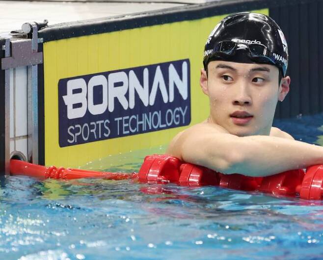 황선우 예선 1위