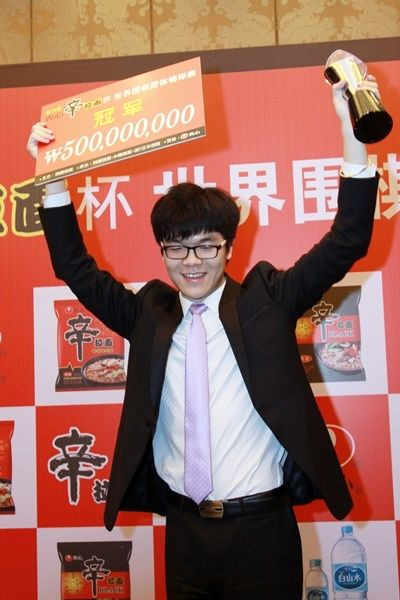 커제 9단 나이 프로필 고향 상금, LG배 기권 논란과 칭화대 졸업 및 최근 근황 완벽 분석